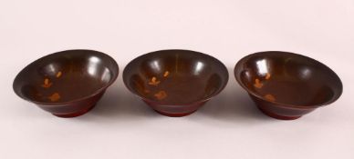 A GROUP OF THREE EARLY 20TH CENTURY MEIJI PERIOD LACQUER BOWLS, the inner decorated with