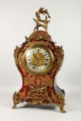 A GOOD LARGE 19TH CENTURY BOULLE CLOCK, tortoiseshell, circular dial, black and white Roman