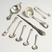 A PAIR OF SILVER TONGS, BUTTON HOOK, 2 MUSTARD SPOONS AND 5 SMALL PLATED ITEMS (9).