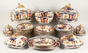 A VERY GOOD 19TH CENTURY PORCELAIN JAPAN PATTERN DINNER SERVICE, possibly COALPORT, comprising; 2