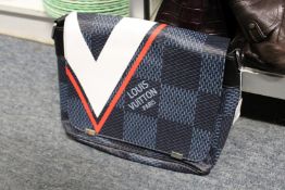 A ladies' designer style handbag.