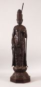A LARGE CHINESE BRONZE STATUE LAMP, the figure with one hand raised (lacking object in hand),