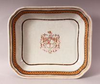 AN 18TH CENTURY CHINESE EXPORT ARMORIAL PORCELAIN DISH - decorated with a central armorial crest and