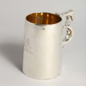 A GOOD VICTORIAN HUNT & ROSKELL SILVER TANKARDS with plain tapering sides and unusual personalised