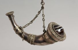 A VERY GOOD VICTORIAN SAMPSON MORDEN SILVER HORN VINIGRETTE with agate stone. 4ins long, London