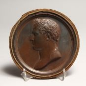 A LARGE ANTIQUE CIRCA 1810 ANDRIEU FECIT BRONZE CIRCULAR PLAQUE OF NAPOLEAN Signed 5.75ins