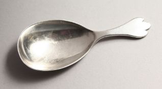 A SILVER TRIFID END CADDY SPOON London, 1934