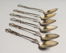 A SET OF SIX CONTINENTAL SILVER TEA SPOONS