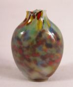 A CHINESE MULTI COLOURED GLASS SNUFF BOTTLE - 5cm