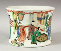 A CHINESE KANGXI STYLE FAMILLE VERTE PORCELAIN BRUSH POT - with a flared opening, decorated with