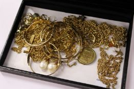 A box of costume jewellery.