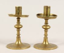 A PAIR OF MINIATURE BRASS CANDLESTICKS 4ins