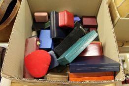 A quantity of jewellery boxes.