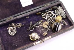 A small box of jewellery.