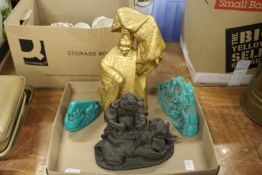 Oriental decorative items.