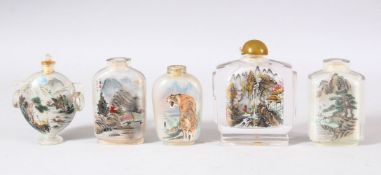 A MIXED LOT OF 5 CHINESE REVERSE PAINTED SNUFF BOTTLES - each depicting birds, butterflies,
