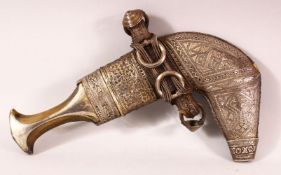A FINE 19TH CENTURY YEMEN SILVER MOUNTED HORN HANDLED JAMBIYA DAGGER, overall length 30cm.
