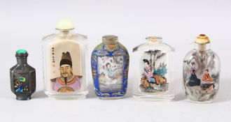 A MIXED LOT OF 5 CHINESE SNUFF BOTTLES - comprising of four reverse painted snuff bottles and one