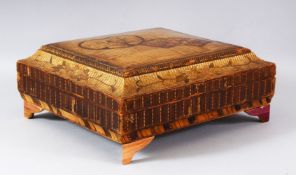 A GOOD EARLY 20TH CENTURY JAPANESE STRAW WORK LIDDED BOX, inlaid cover enclosing six rectangular