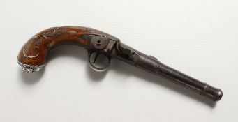 AN 18TH CENTURY BRASS FLINTLOCK PISTOL, with screw off barrel, by R. WILLOUGHBY, the stock inlaid