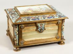 A VERY GOOD FRENCH AGATE, ORMOLU AND CLOISONNE ENAMEL JEWEL CASKET with velvet interior, the top