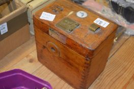 A racing pigeon timer.