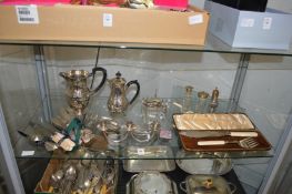 A quantity of plated items.