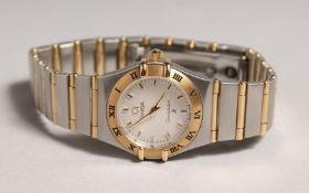 A LADIES OMEGA CONSTELLATION STAINLESS STEEL AND 18CT GOLD WRISTWATCH AND BRACELET, CODE 17330279,