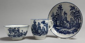 AN 18TH CENTURY WORCESTER TEA BOWL, COFFEE CUP AND SAUCER, printed with an oriental lady and a child