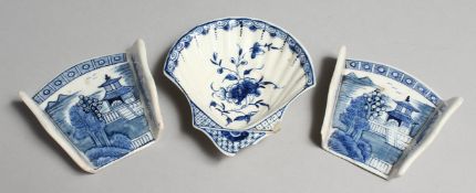 A PAIR OF 18TH CENTURY DERBY ASPARAGUS SERVERS painted with landscapes, and a Derby shell painted