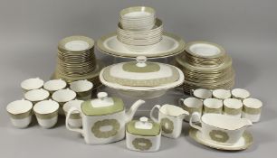 A COMPREHENSIVE ROYAL DOULTON SONNET DINNER SERVICE, comprising seven 10.5-inch plates, eight 9-inch