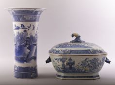 A CHINESE BLUE AND WHITE PORCELAIN TUREEN AND COVER, together with a blue and white porcelain sleeve