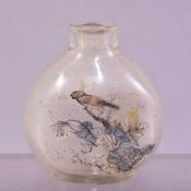 A CHINESE REVERSE PAINTED GLASS SNUFF BOTTLE, 5cm.