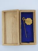 A boxed DNBK member's badge, having bow