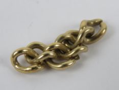 Six 9ct gold curb links, 375 hallmarks to two links, 3.8g.