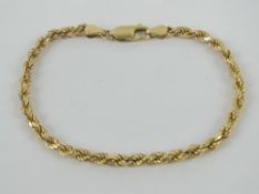 A 9ct gold rope twist chain bracelet, hallmarked 375, 18.5cm in length, 4.1g.