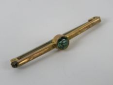 A 9ct gold Edwardian bar brooch having b