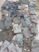 A quantity of assorted militaria: inc Po