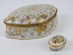 A Halcyon Days enamel trinket box '1981