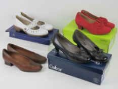 A quantity of shoes sizes 3 -3.5 UK.