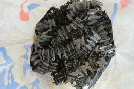 A quantity of MG42/53 machine gun links. Twenty items.