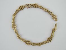 A 9ct gold bracelet, a/f hallmarked 375, 3.2g.