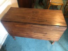 A Victorian mahogany drop leaf table hav