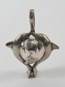 A dolphin and rose quartz pendant, 3cm i