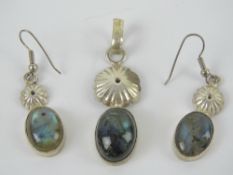 A suite of labradorite jewellery compris
