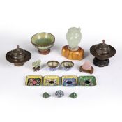 Small group of pieces Chinese, to include a fluorite head of Guanyin, 10cm, a green bowenite bowl