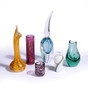 Selection of studio glass to include: Alum Bay of Isle of Wight yellow bulb vase, Isle of Wight