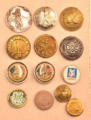 Golfing badge and ball marker selection (13) – incl Silver early 20th Century button with female