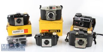 Selection of Vintage Kodak cameras to include Instamatic 304, Instamatic 400 Brownie 127 Model 2