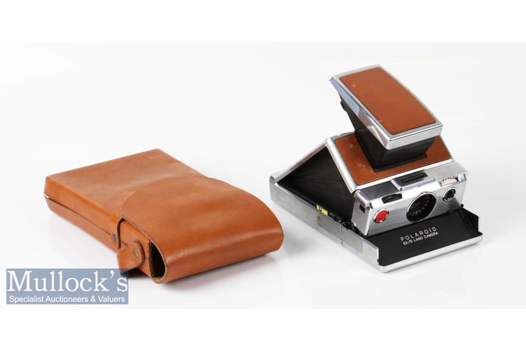 Polaroid SX-70 land camera with original leather grip inserts appears with some signs of wear, signs - Image 1 of 3